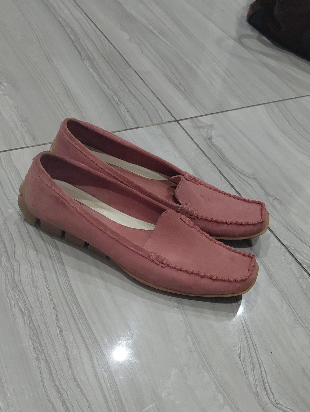 BCBGMaxAzria Women's Mauve Slip-On Driving Loafers